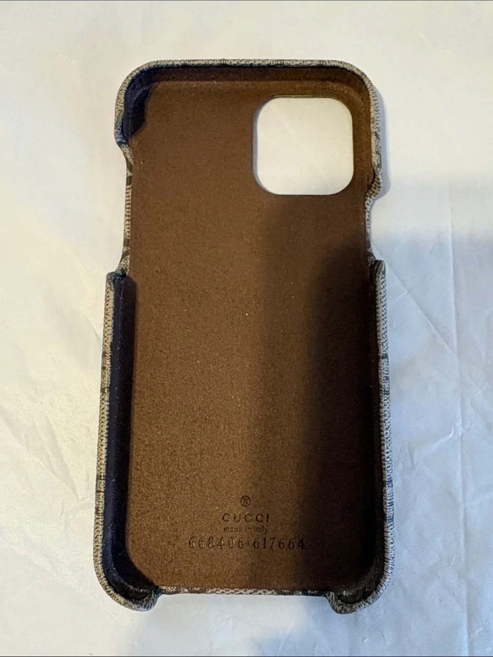 Gucci I Phone 12 Case - Picture 2 of 8